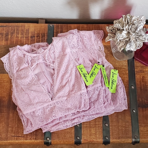 💗 Sam Edelman Lace Dawn Pink Bodysuit 💗 - Picture 10 of 13